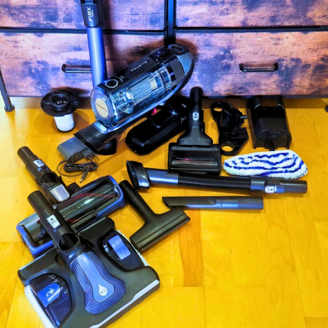 All the accessories the Rowenta X-Force Flex 14.60 comes with